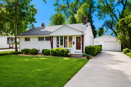 485 W Margaret Ter, Cary, IL, 60013-2161 | Card Image