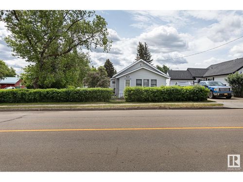 5101 50 Ave, Legal, AB, T0G1L0 | Card Image