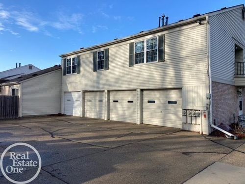 24404 Meadowbridge Dr, Clinton Township, MI, 48035-3013 | Card Image