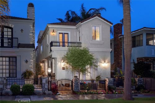 113 5th St, Seal Beach, CA, 90740-6101 | Card Image
