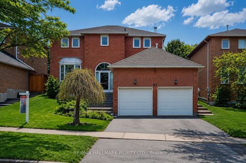 87 Autumn Way, Aurora, ON, L4G4P7 | Card Image