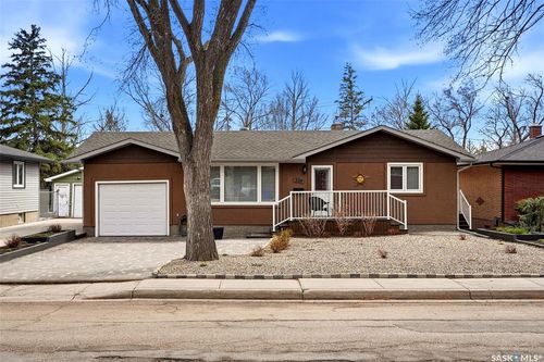 229 20th Avenue E, Regina, SK, S4N1J5 | Card Image
