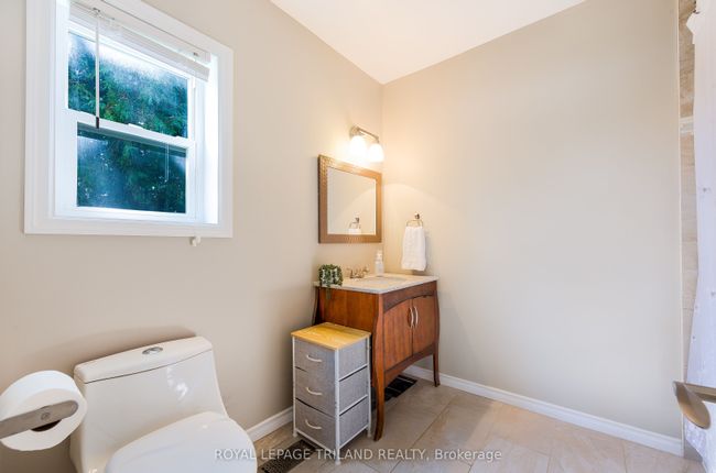 33967 Saintsbury Line, House other with 2 bedrooms, 2 bathrooms and 5 parking in Lucan Biddulph ON | Image 18