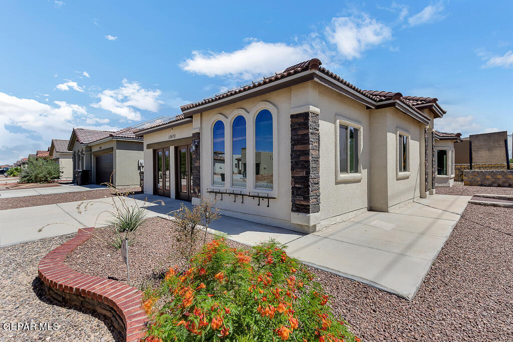 Vicki Brewer Ave, El Paso, TX 79928