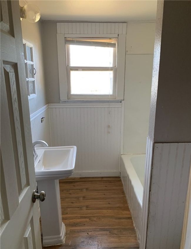 225 E Main St, House other with 3 bedrooms, 2 bathrooms and null parking in Bishop TX | Image 19