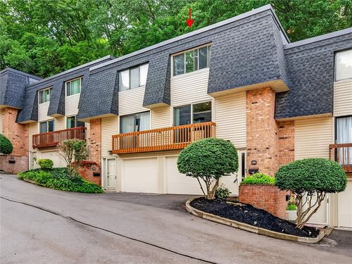 206 Penn Ln, Rochester, NY, 14625-2216 | Card Image