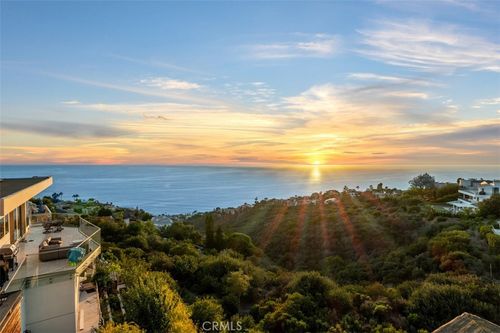 779 Balboa Ave, Laguna Beach, CA, 92651-4105 | Card Image