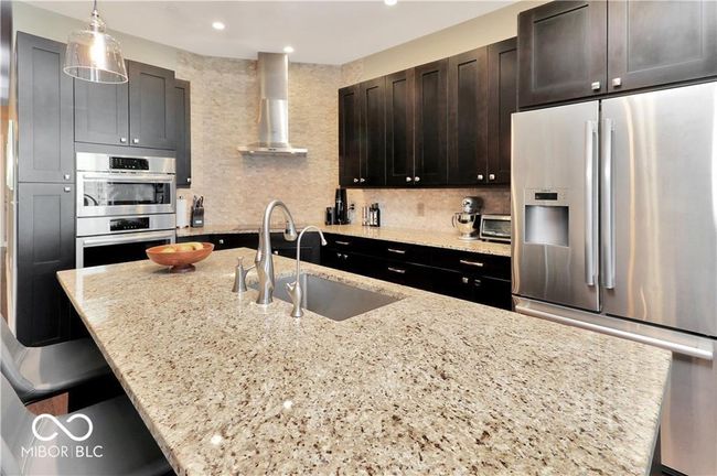 APT-703 - 1 Virginia Ave, Condo with 2 bedrooms, 2 bathrooms and null parking in Indianapolis IN | Image 9
