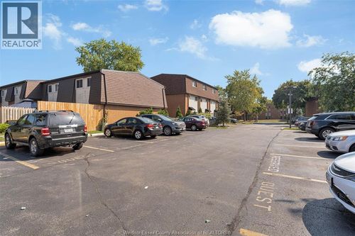 460-6366 Thornberry Cres, Windsor, ON, N8T3A2 | Card Image