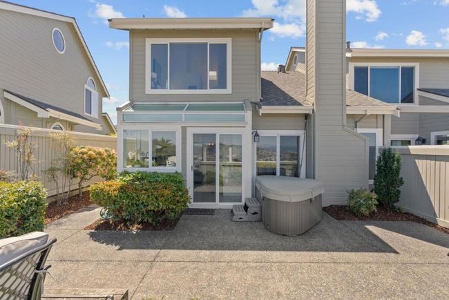 156 Treeview Dr, Townhouse with 2 bedrooms, 3 bathrooms and 2 parking in Daly City CA | Image 7