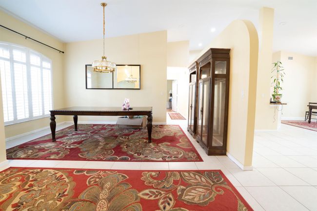 165 Cypress Trce, House other with 4 bedrooms, 3 bathrooms and null parking in Royal Palm Beach FL | Image 9