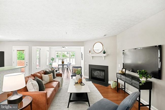 APT-5102 - 6513 Springwater Ct, Condo with 2 bedrooms, 2 bathrooms and null parking in FREDERICK MD | Image 4