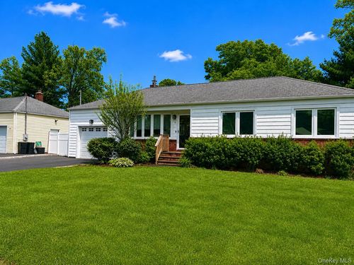 6 Sinclair Dr, Greenlawn, NY, 11740-2608 | Card Image