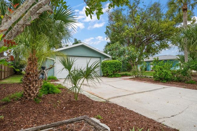 911 Sago Palm Way, House other with 3 bedrooms, 2 bathrooms and null parking in APOLLO BEACH FL | Image 12