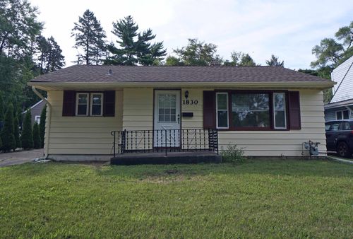1830 Ohio Pkwy, Rockford, IL, 61108-5934 | Card Image