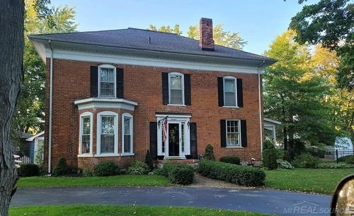7127 Lake St, Lexington, MI, 48450-8829 | Card Image