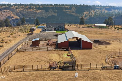 4819 Sw Trout Rd, Terrebonne, OR, 97760-9038 | Card Image