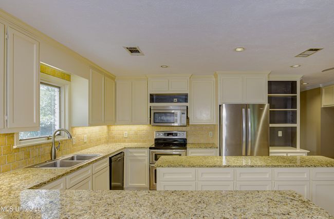 Kitchen 6 | Image 13