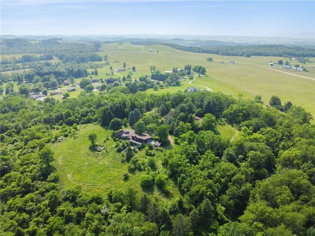 SPECTACULAR VIEWS OF LATROBE AND THE MOUNTAINS | Image 5