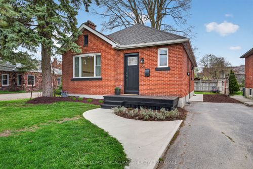 229 Park St, Kingston, ON, K7L1K4 | Card Image