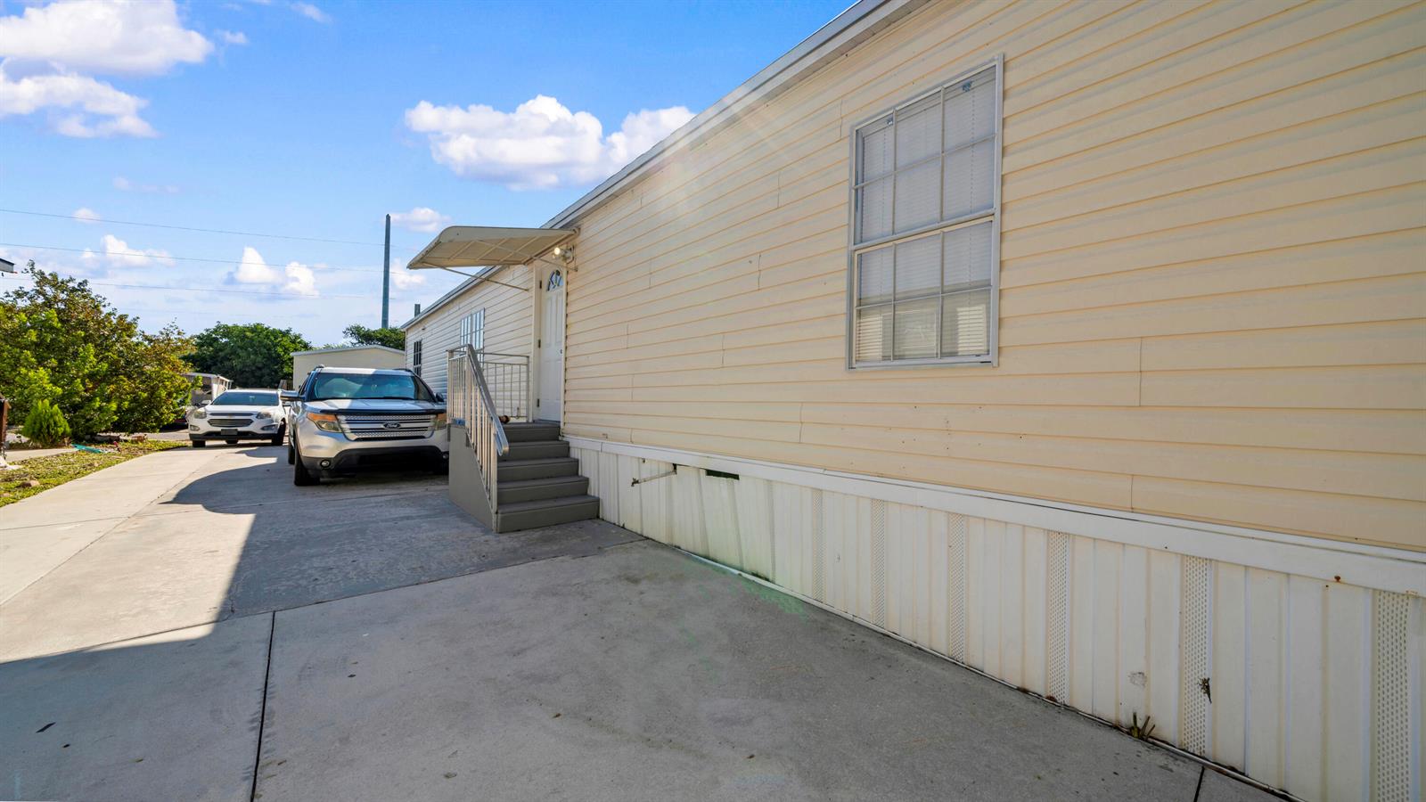 Residential Lease in Pompano Beach 2