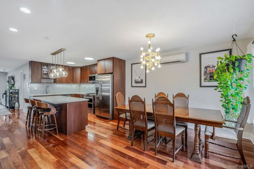 682 Lexington Ave, Brooklyn, NY, 11221-2205 | Card Image