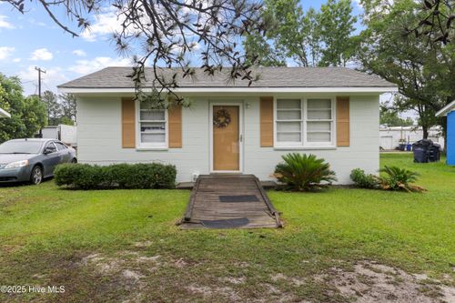51 Sophia Dr, Jacksonville, NC, 28540-5637 | Card Image