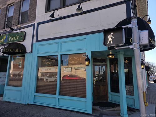 228 Merrick Road, Hempstead, NY, 11570 | Card Image