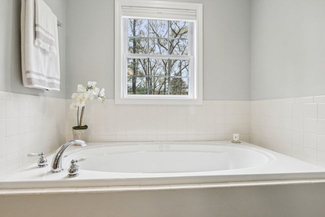 7 Acorn Way, House other with 4 bedrooms, 3 bathrooms and 8 parking in Georgetown MA | Image 26