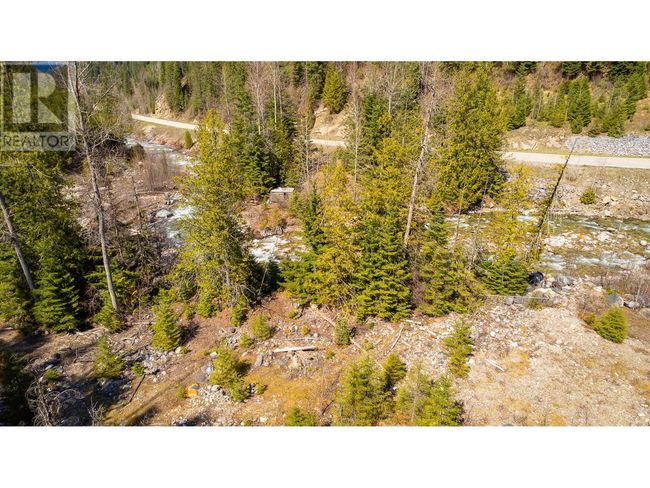 DL 10612 Highway 3, Home with 0 bedrooms, 0 bathrooms and null parking in Salmo BC | Image 31
