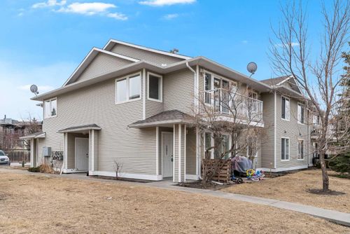 201-608 19 Street Se, High River, AB, T1V1V2 | Card Image