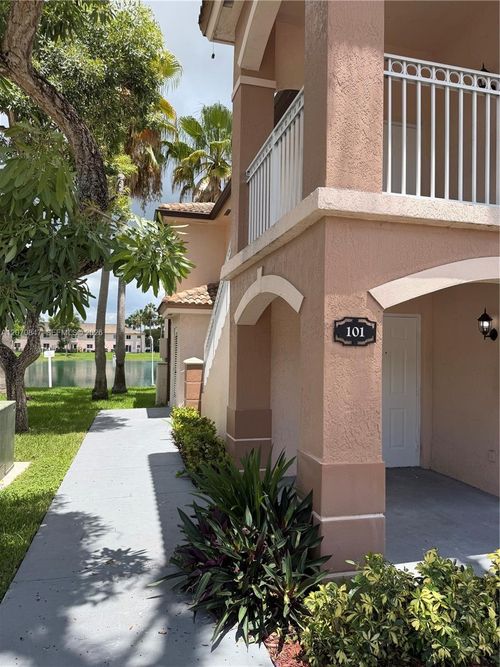 101-1261 Se 27th St, Homestead, FL, 33035-2316 | Card Image