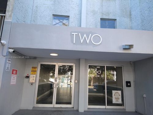 apt-403-700 Nw 214th St, Miami Gardens, FL, 33169-2010 | Card Image