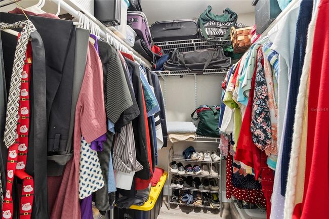 Walk-in Closet | Image 16