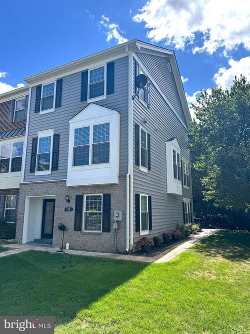 100 Long Acre Ct, FREDERICK, MD, 21702-4054 | Card Image