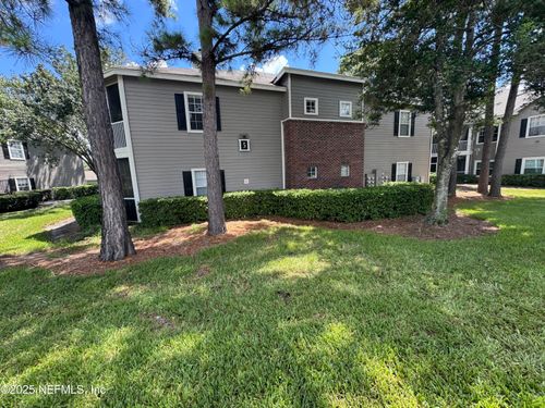 526-10000 Gate Pkwy N, Jacksonville, FL, 32246 | Card Image