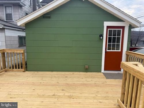 357 W Broad St, WILLIAMSTOWN, PA, 17098-1120 | Card Image