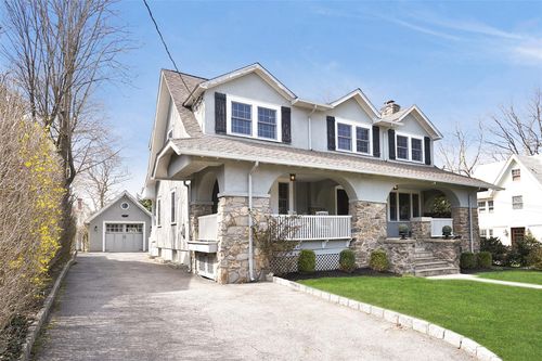 6 Summit Ave, Larchmont, NY, 10538-2930 | Card Image