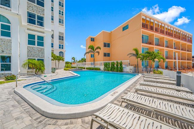 909 - 4950 Gulf Boulevard, Condo with 2 bedrooms, 2 bathrooms and null parking in St Pete Beach FL | Image 49
