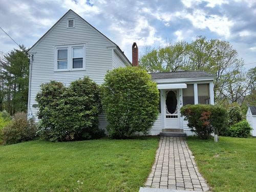 19 Clinton St, Ware, MA, 01082 | Card Image