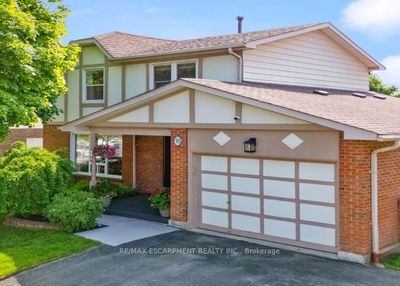 95 Elgin Dr, House other with 4 bedrooms, 3 bathrooms and 3 parking in Brampton ON | Image 1