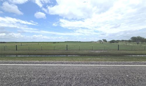 000 County Rd 70, Bishop, TX, 78343 | Card Image