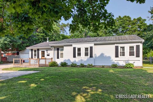 3660 Wilson Ave, Grandville, MI, 49418-1856 | Card Image