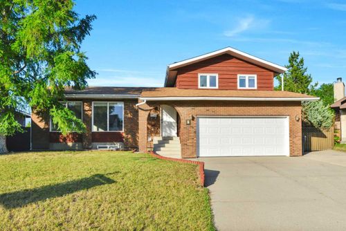 7 Goodacre Close, Red Deer, AB, T4P3A3 | Card Image