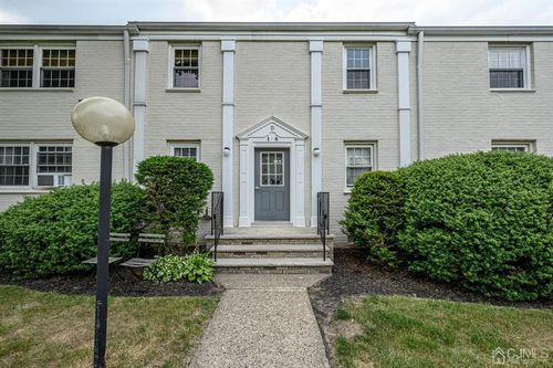 d4-4 Girard Place, Union Twp, NJ, 07083 | Card Image