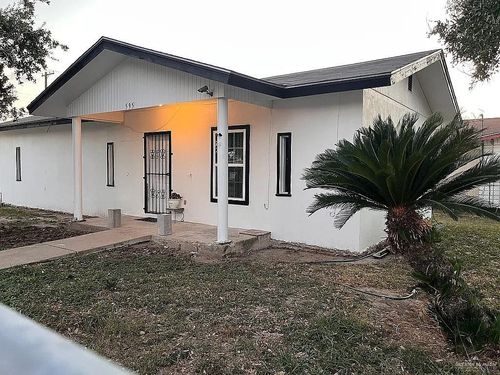 595 N 3rd St, Raymondville, TX, 78580-1927 | Card Image