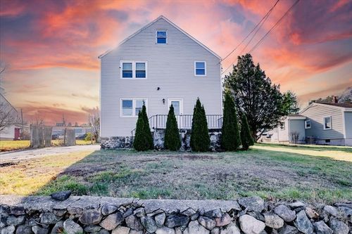 1-8 Pine St, Peabody, MA, 01960-2404 | Card Image