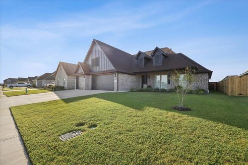 9205 Chicory St, Beaumont, TX, 77713-1100 | Card Image