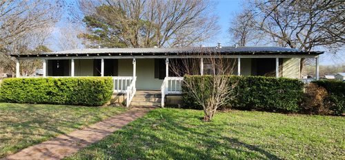 3 Miller St, Smithville, TX, 78957-2091 | Card Image