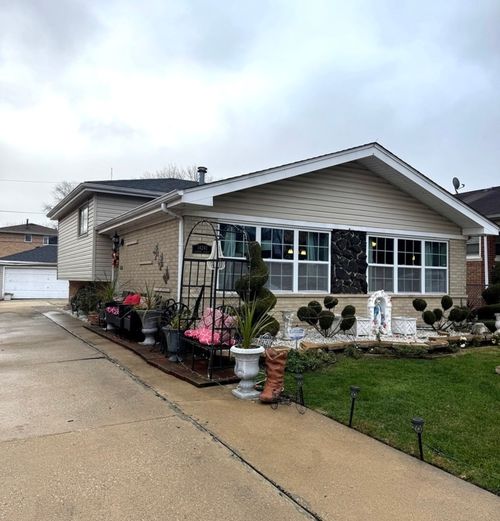 14241 S Marquette Ave, Burnham, IL, 60633-2024 | Card Image